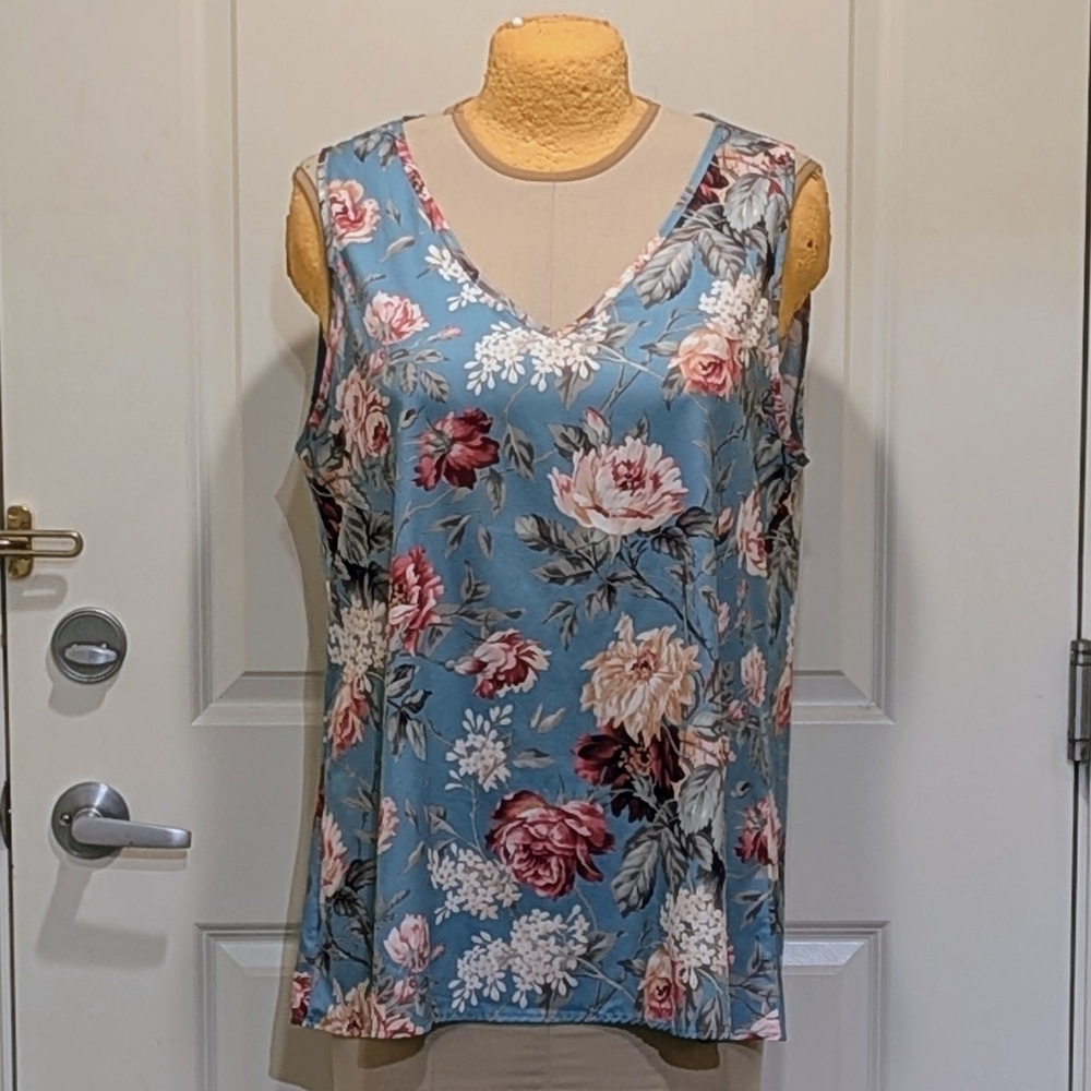 3/$30 EUC Misslook 3XL Sky Blue Floral Tank Top